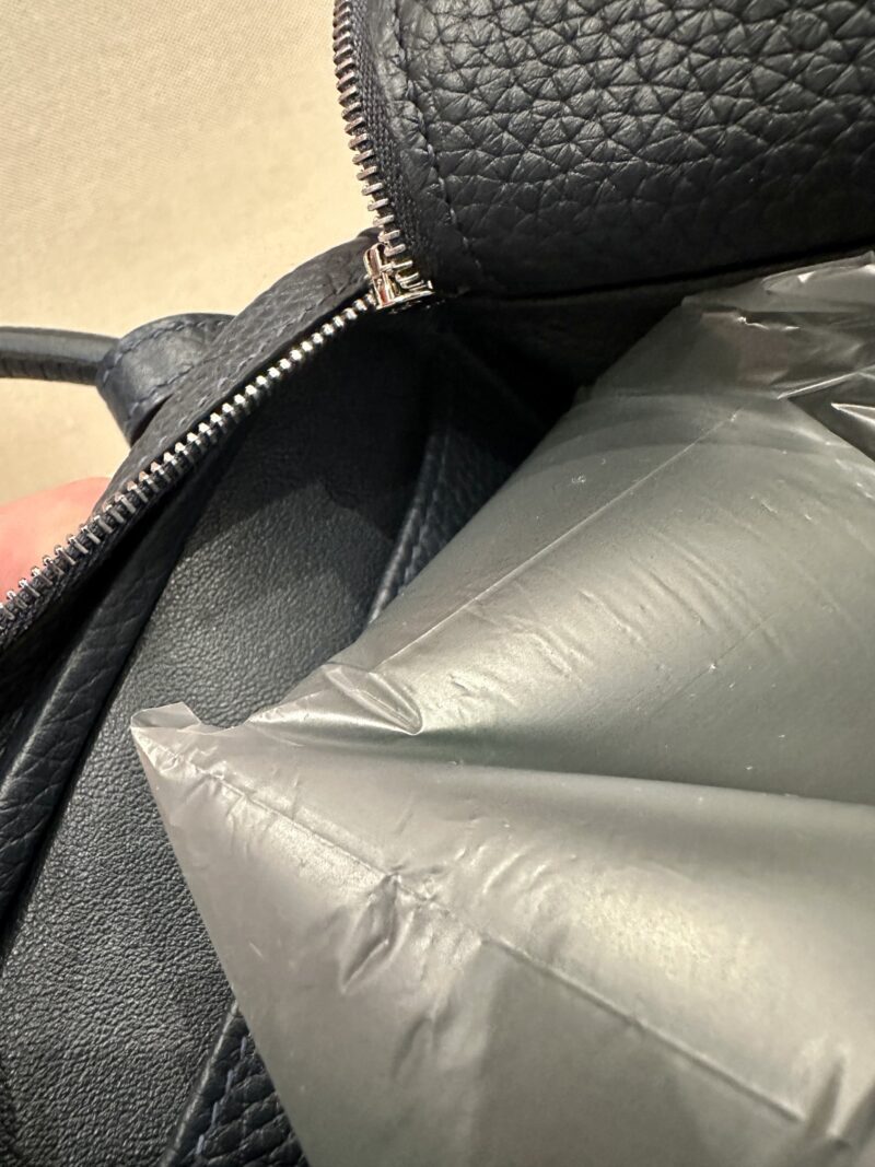 Hermès Mini Lindy 19 Togo Noir Silver Hardware - Image 7