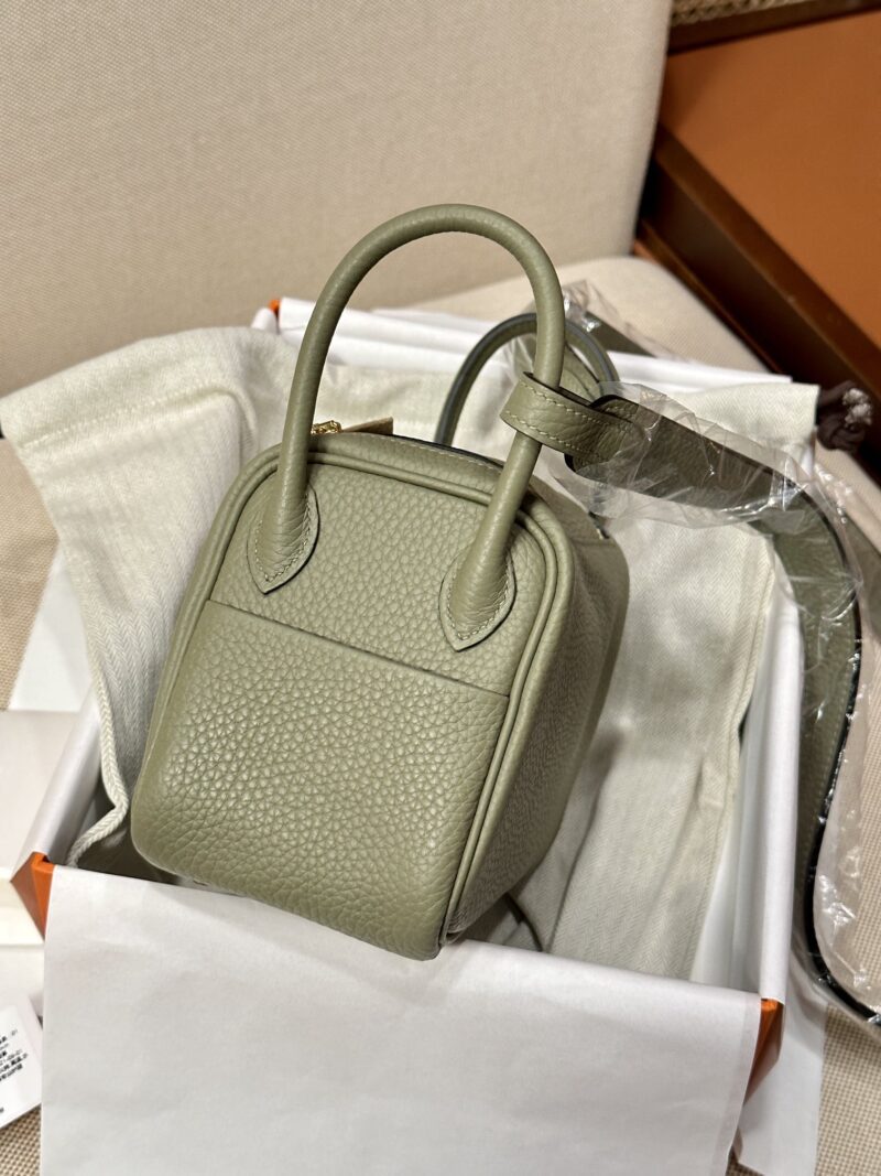 Hermès Mini Lindy 20 Taurillon Clemence Sauge Gold Hardware - Image 5