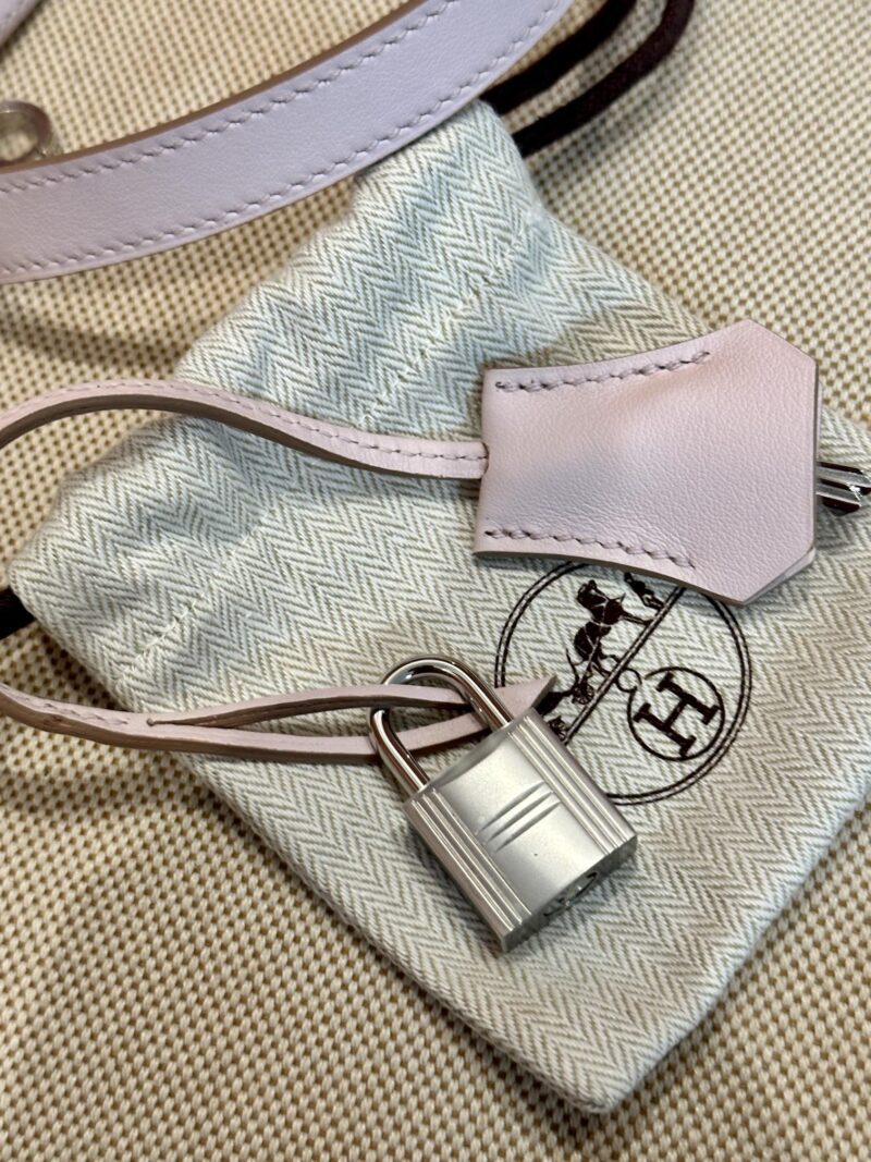 Hermès Kelly 25 Swift Mauve Silver Hardware - Image 13