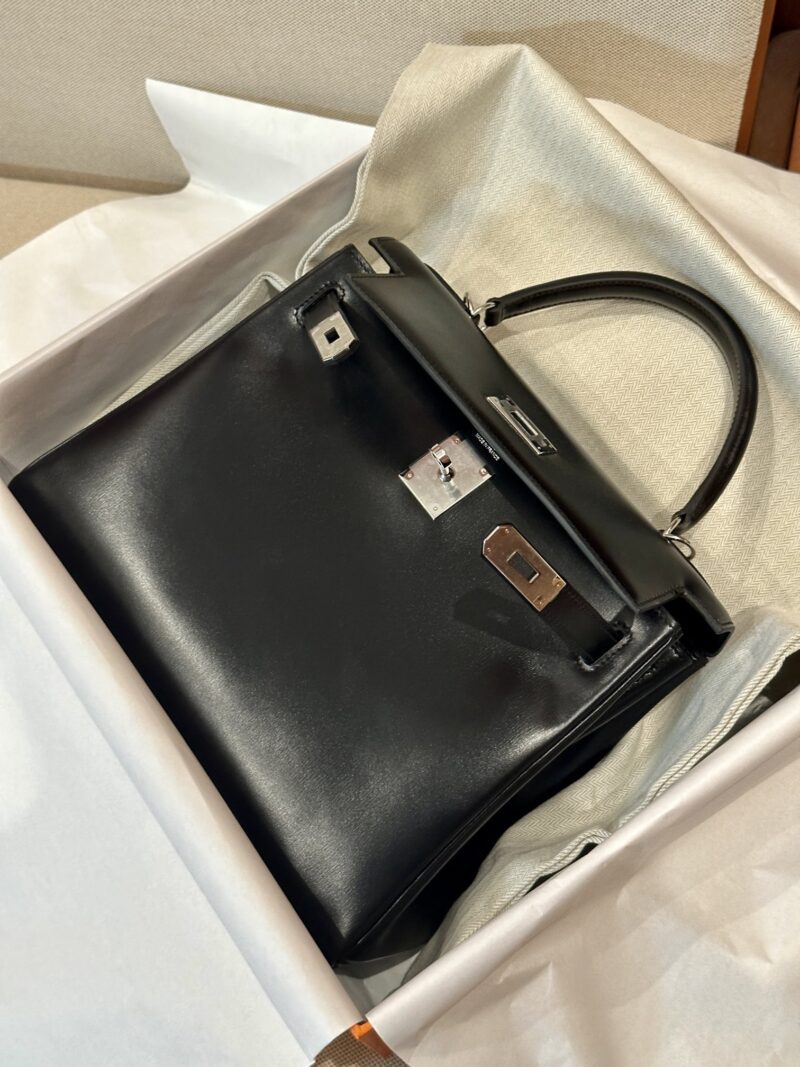 Hermès Kelly 28 Box Noir Silver Hardware - Image 3