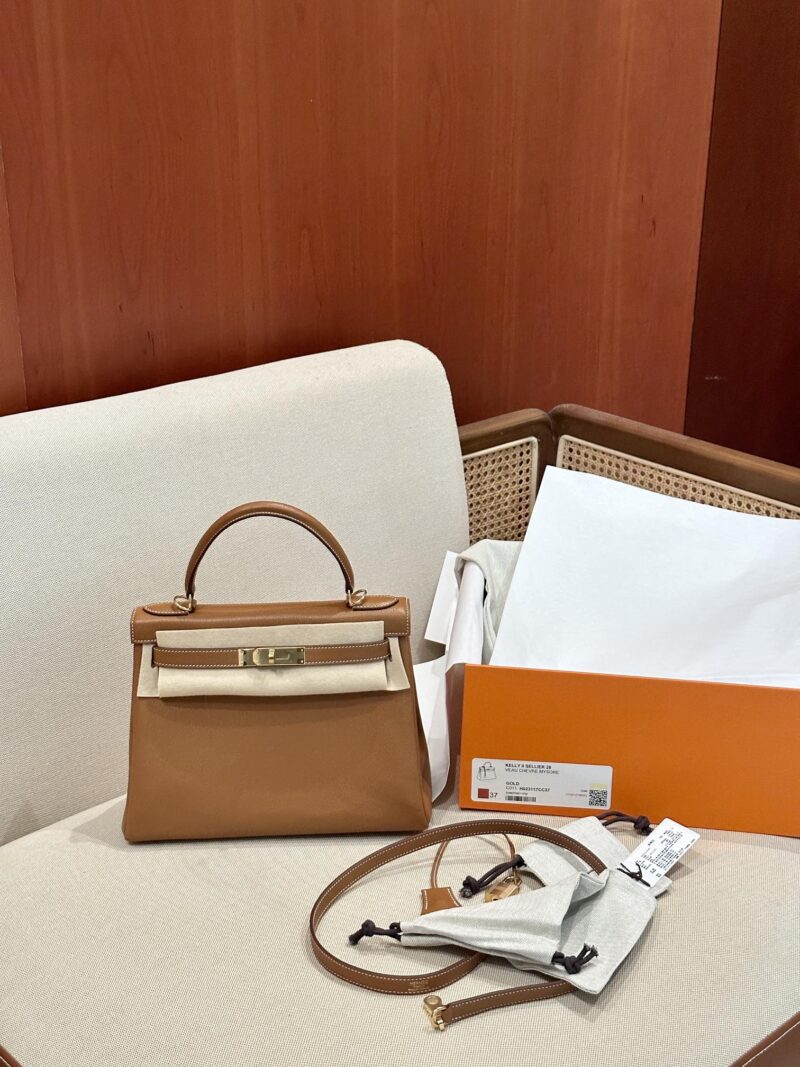 Hermès Kelly 28 Chevre Gold Gold Hardware