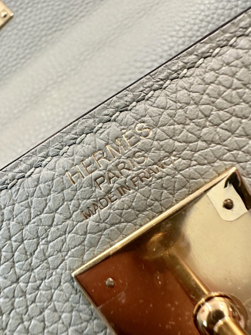 Hermès Kelly 28 Togo Sauge, Gold Gold Hardware - Image 12