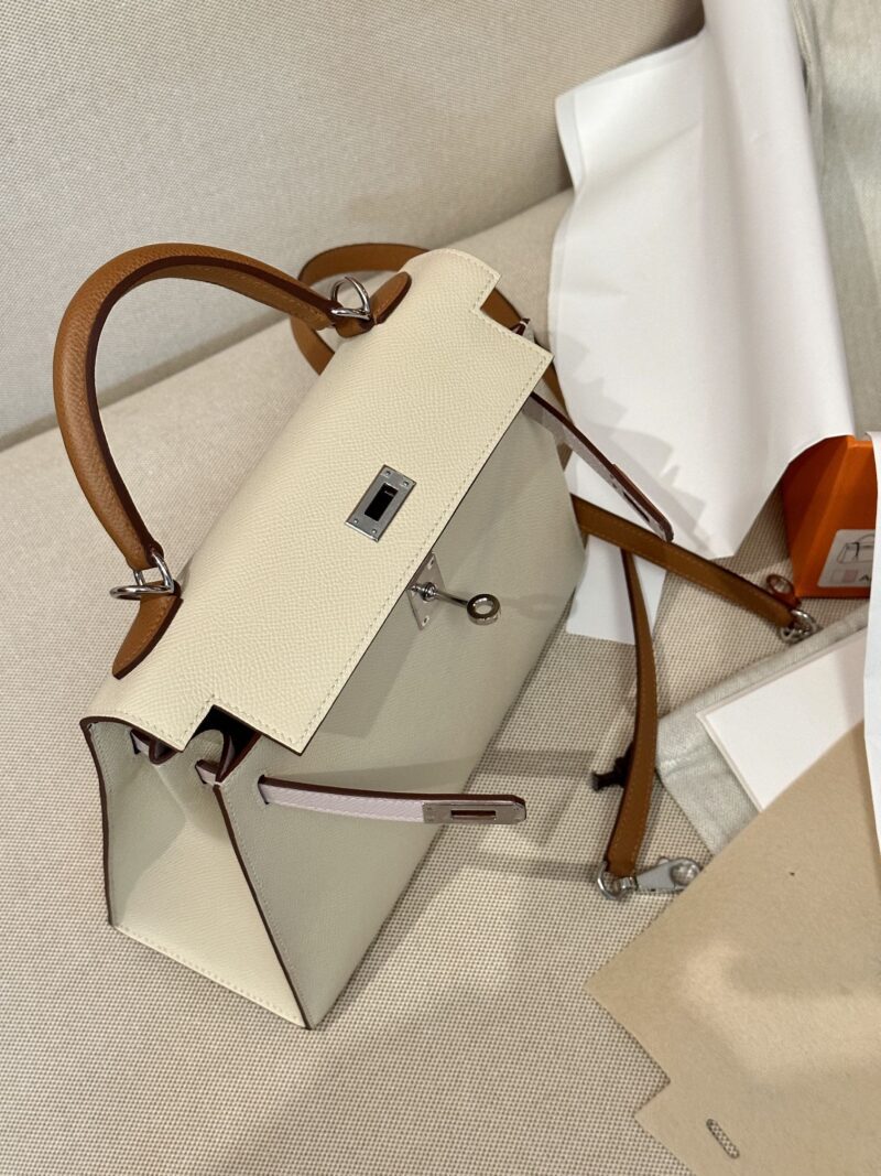 Hermès Kelly 25 Epsom Craie, Mauve Pale Silver Hardware - Image 4