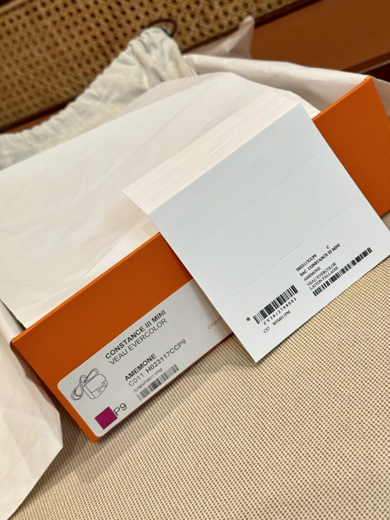 Hermès Constance 19 Anemone, Gold Evercolor Gold Hardware - Image 8