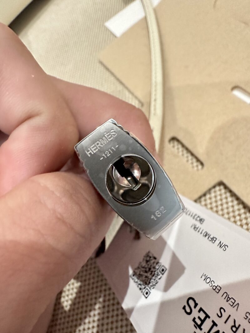 Hermès Halzan 25 Evercolor Vert Amande Gold Hardware - Image 21