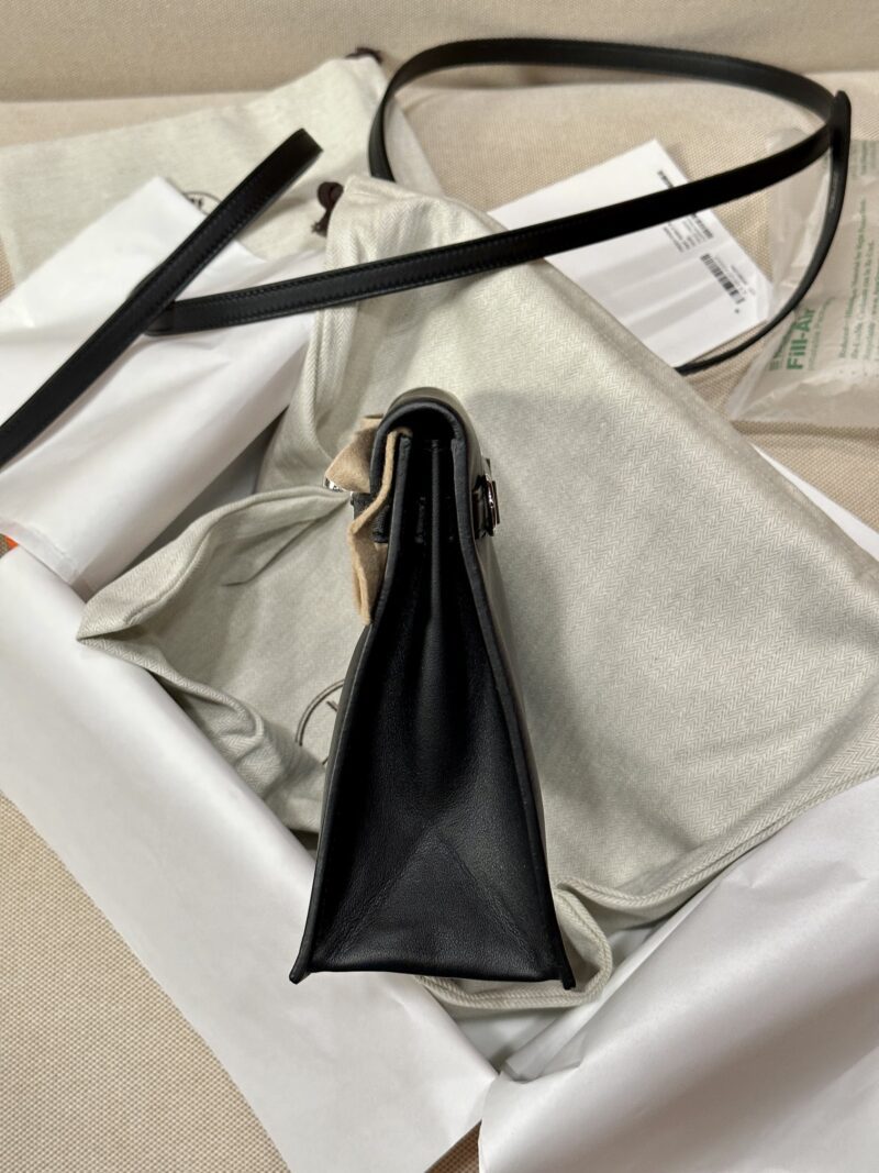 Hermès Kelly Danse 22 Swift Noir Silver Hardware - Image 9