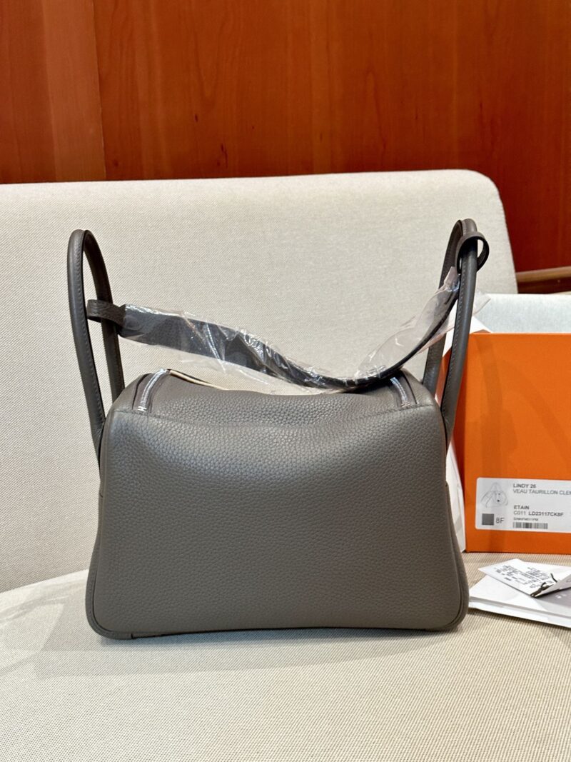 Hermès Lindy 26 Clemence Etain Silver Hardware - Image 5
