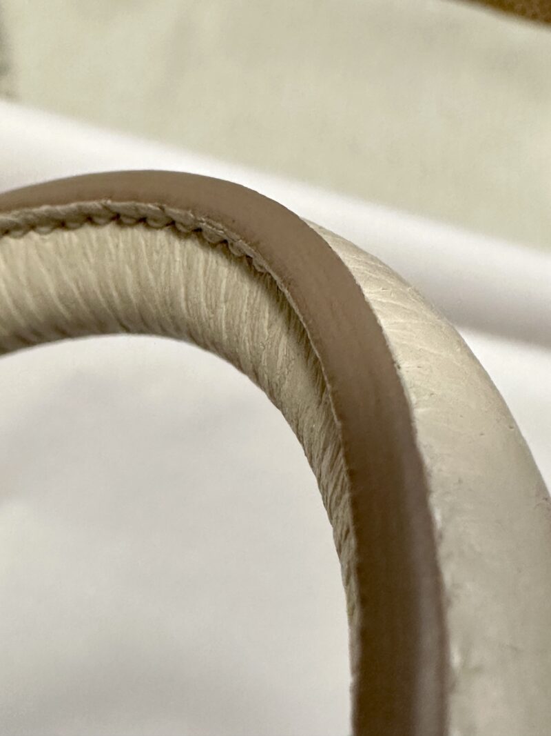 Hermès Lindy 26 Taurillon Clemence Craie Gold Hardware - Image 12