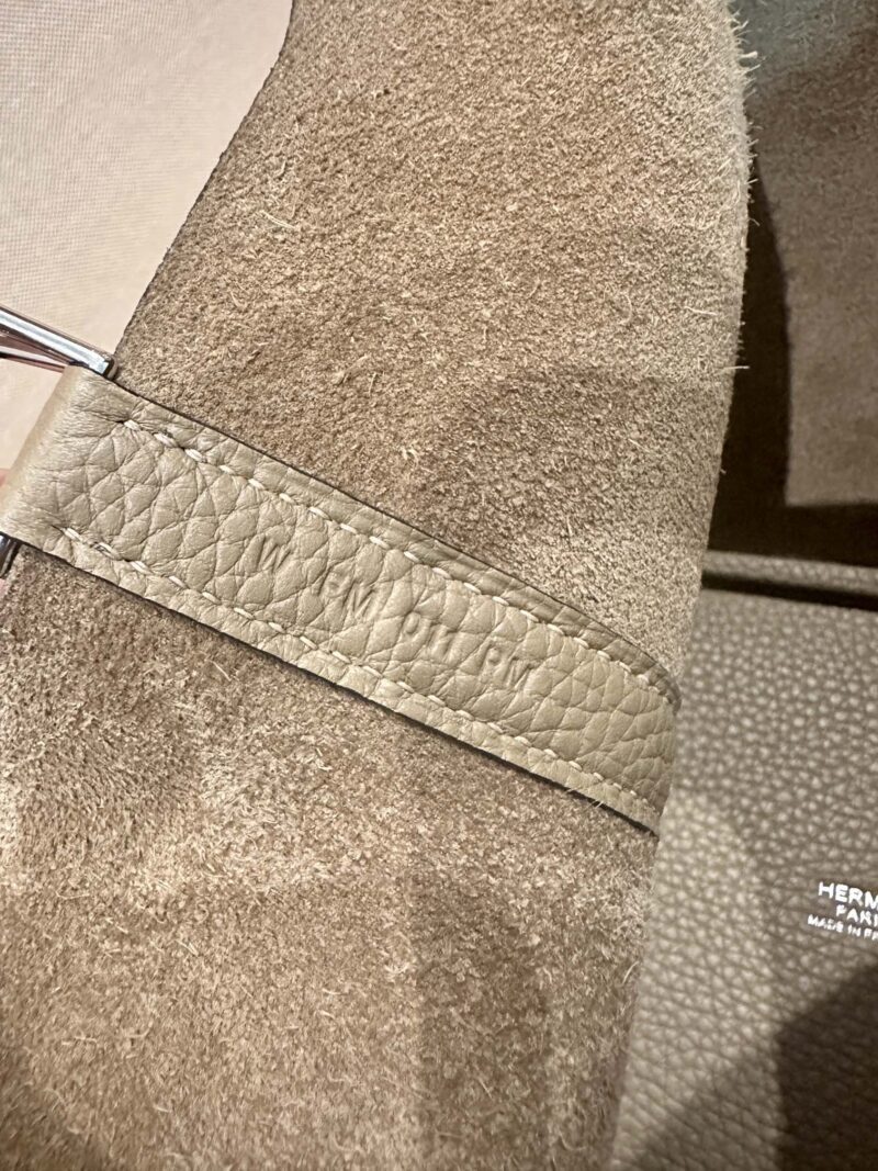 Hermès Picotin 18 Taurillon Clemence Beige Marfa Silver Hardware - Image 14