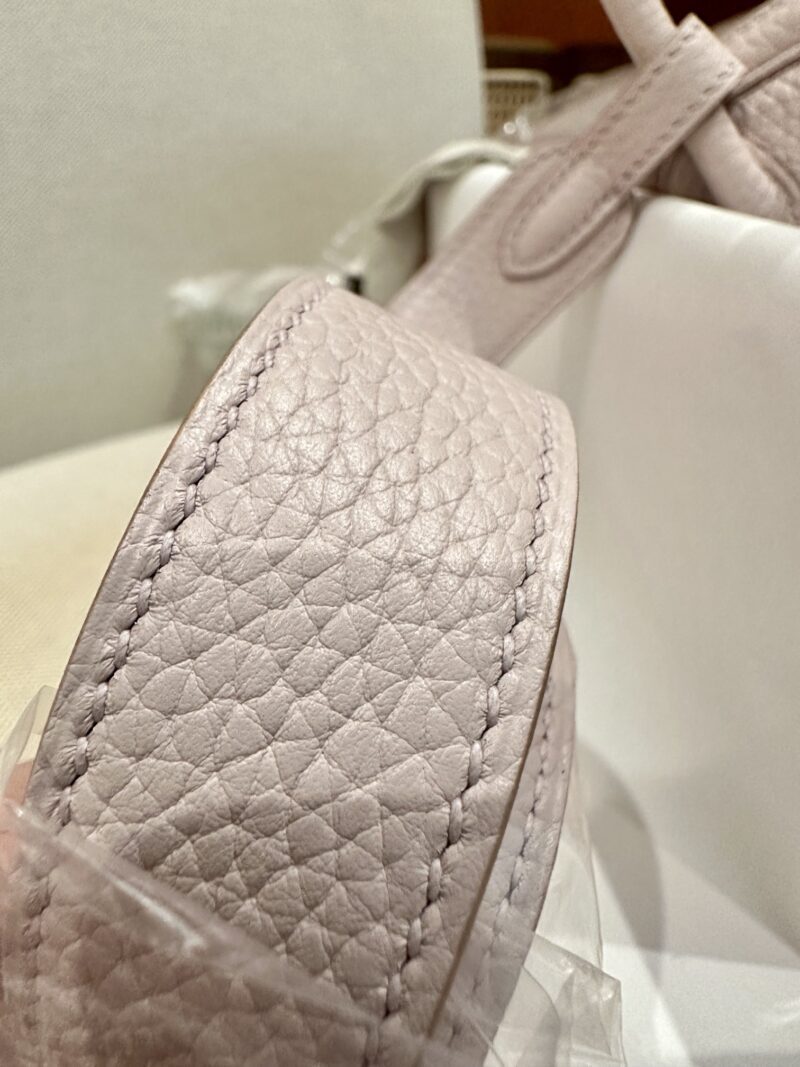 Hermès Mini Lindy 19 Taurillon Clemence Mauve Pale & Mushroom Silver Hardware - Image 12