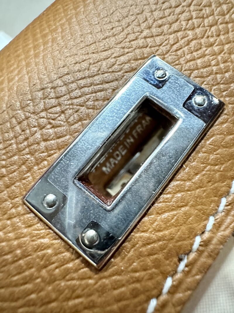 Hermès Mini Kelly 19 Epsom Gold Gold Hardware - Image 12