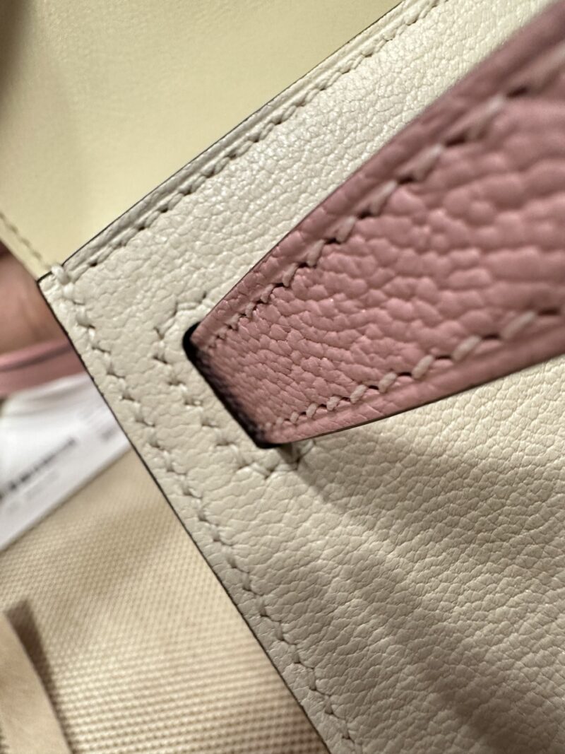 Hermès Mini Kelly 19 Chevre Nata & Rose Sakura Gold Hardware - Image 16