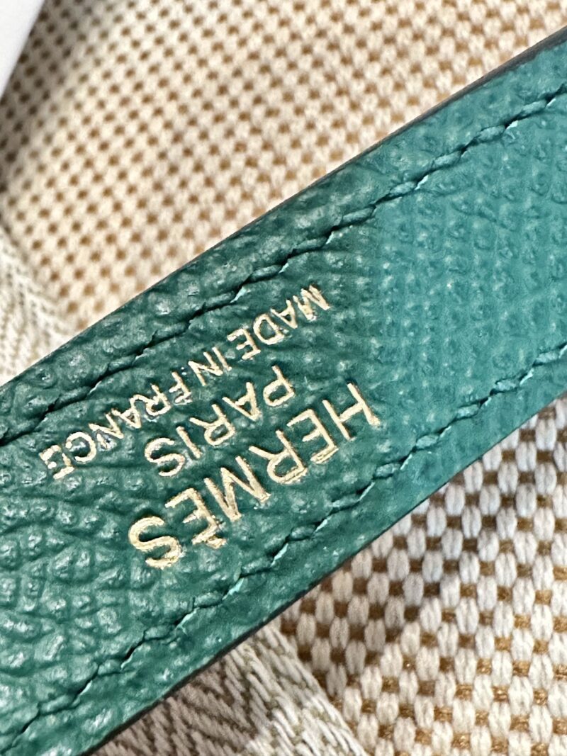 Hermès Kelly 25 Epsom Vert Gold Hardware - Image 10