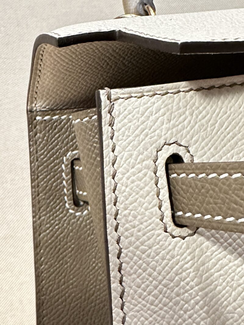 Hermès Kelly 25 Epsom Craie, Etoupe Gold Hardware - Image 12