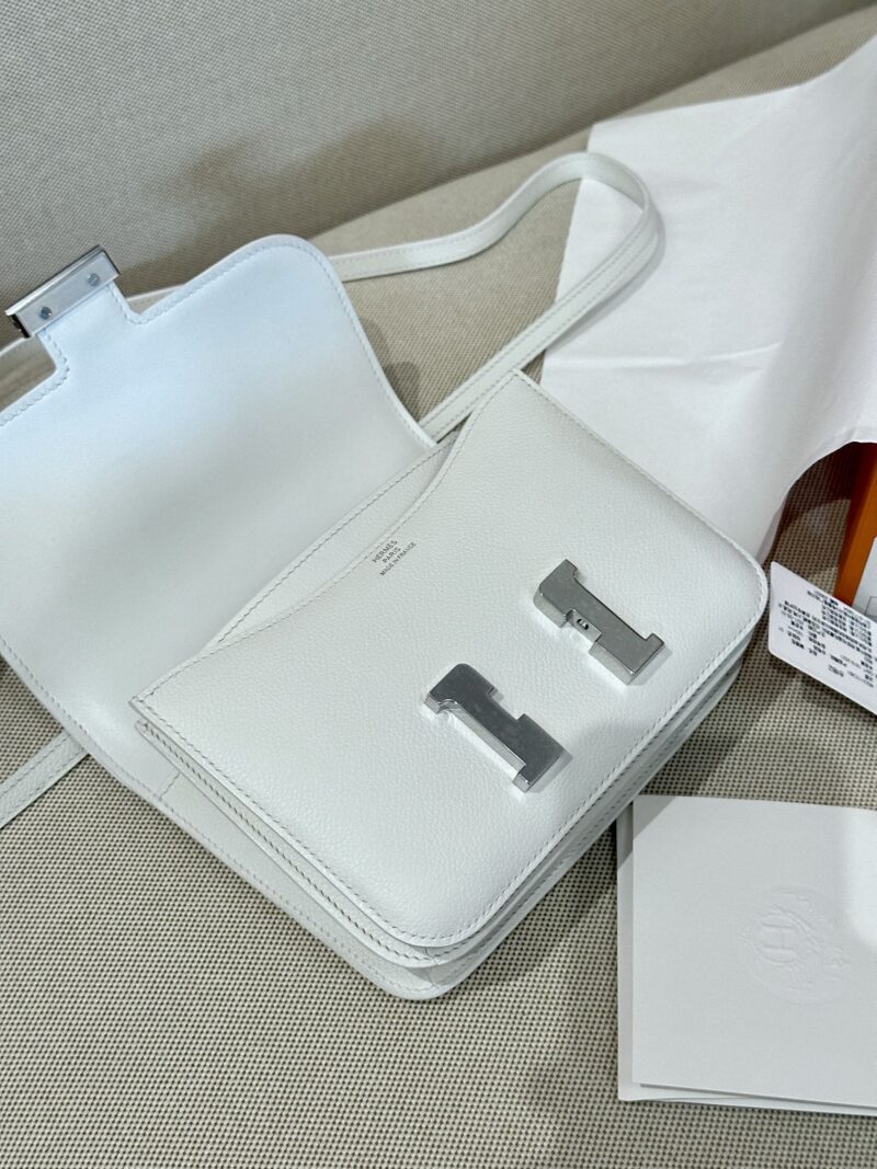 Hermès Constance 19 Blanc Chevre Palladium Hardware
