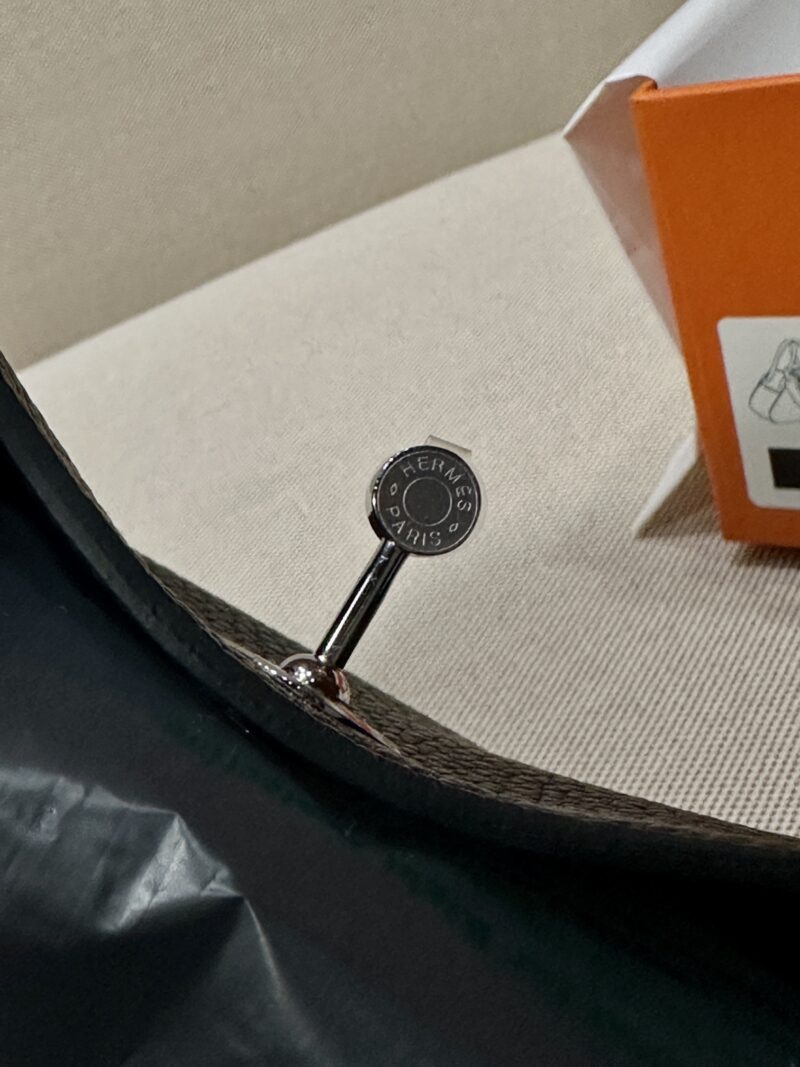 Hermès Mini Lindy 20 Taurillon Clemence Noir Silver Hardware - Image 11