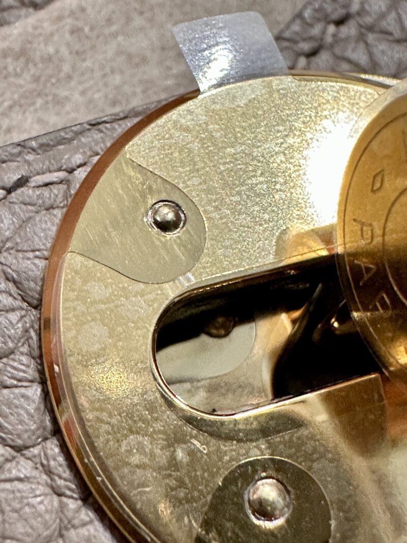 Hermès Lindy 26 Clemence Gris Tourterelle Gold Hardware - Image 11