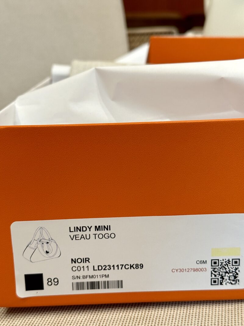 Hermès Mini Lindy 19 Togo Noir Silver Hardware - Image 18
