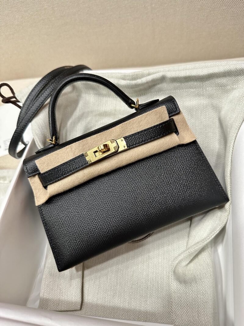 Hermès Mini Kelly Epsom Noir Gold Hardware - Image 5