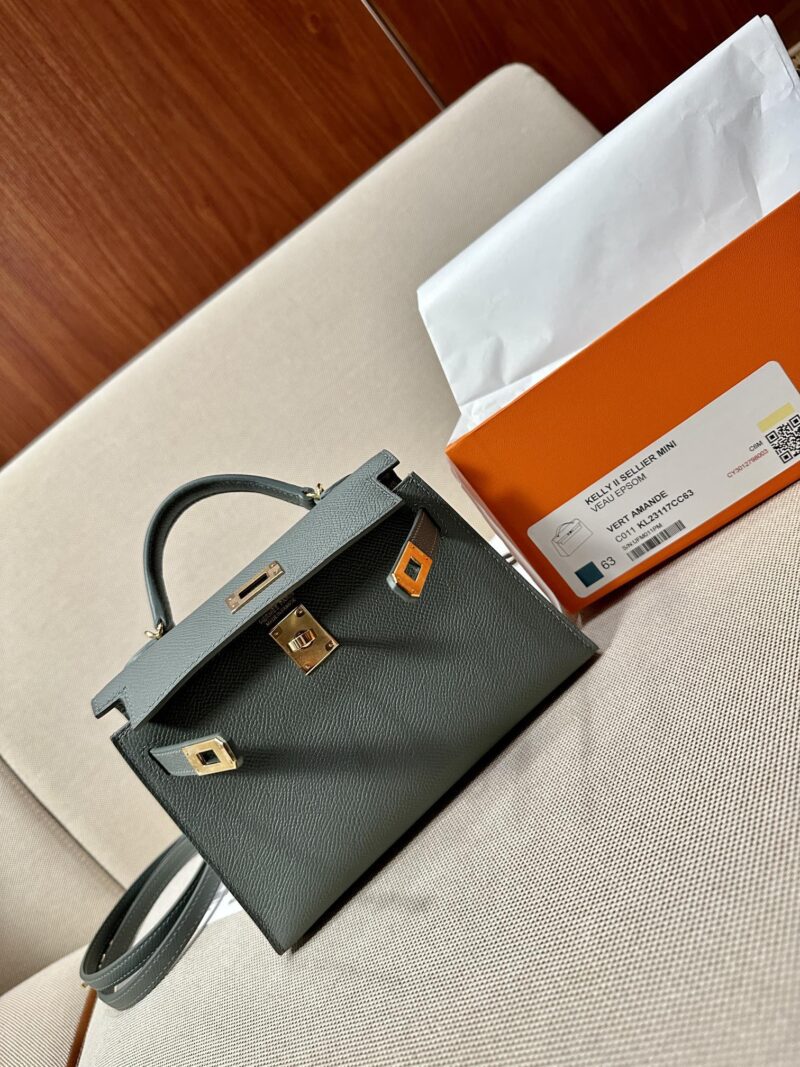 Hermès Mini Kelly Epsom Vert Amande Gold Hardware - Image 5