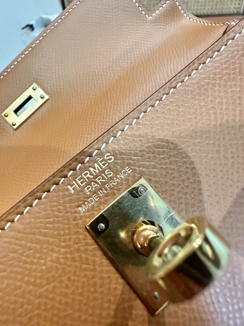 Hermès Kelly 25 Epsom Gold Gold Hardware - Image 8