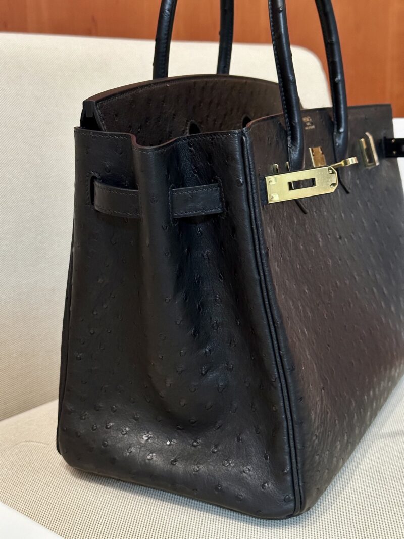 Hermès Birkin 35 Noir Ostrich Gold Hardware - Image 10