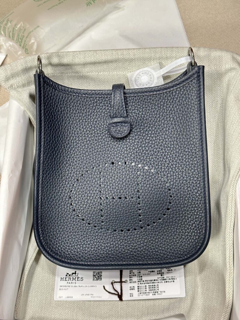 Hermès Mini Evelyne 16 Taurillon Clemence Blue Nuit Silver Hardware - Image 11