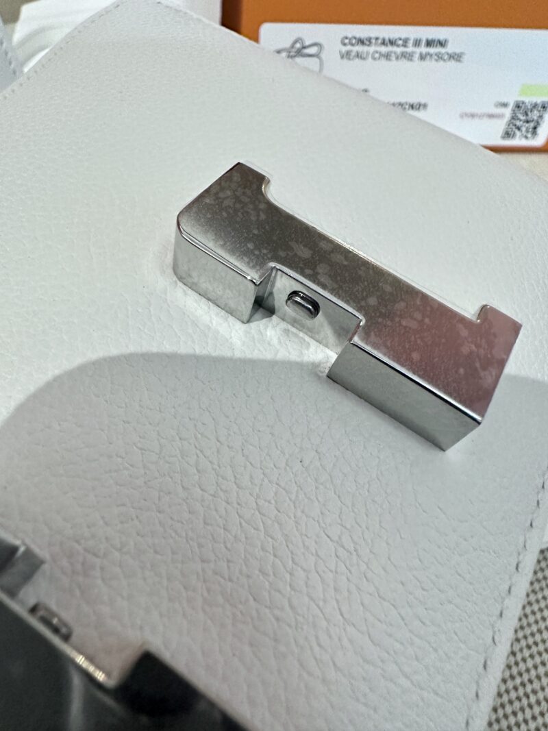 Hermès Constance 19 Blanc Chevre Palladium Hardware