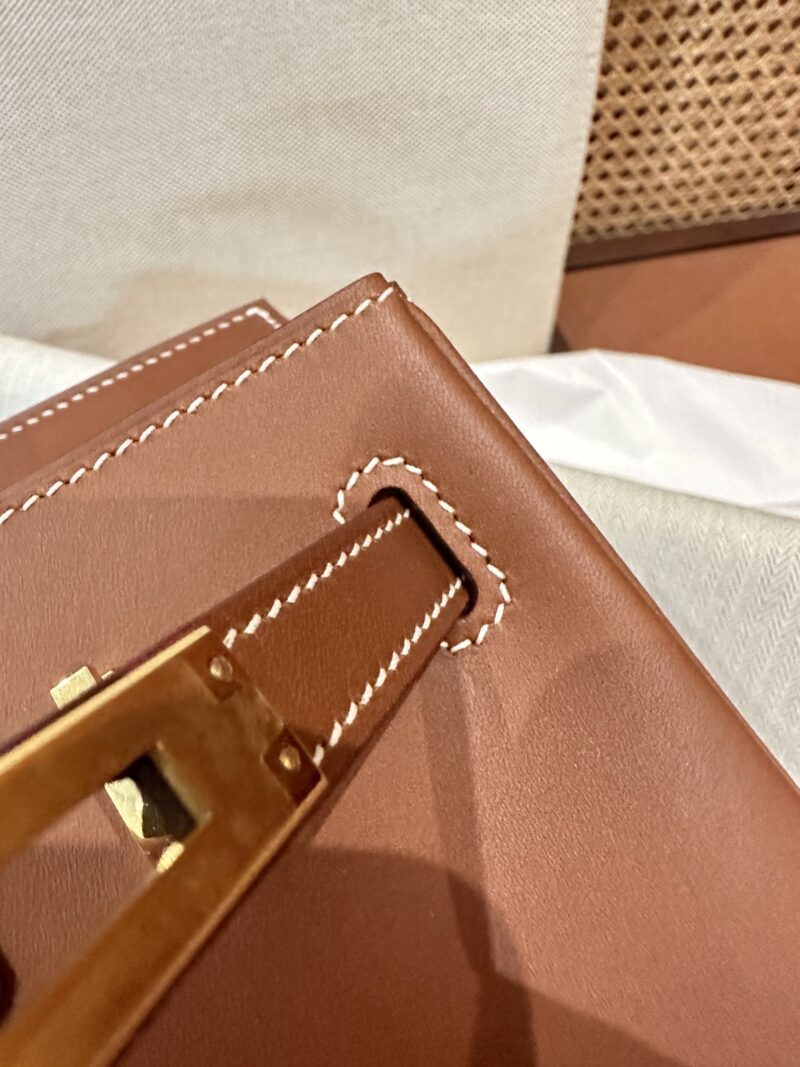 Hermès Birkin 25 Gold Barenia Gold Hardware - Image 13