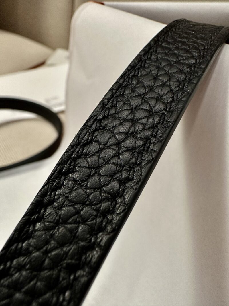 Hermès Halzan 25 Taurillon Clemence & Swift Noir Gold Hardware - Image 20