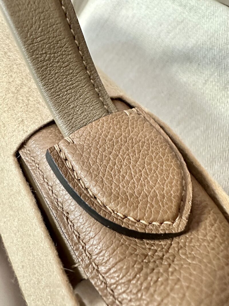 Hermès Mini Kelly 2424 Evercolor & Swift Beige Weimer & Etoupe Gold Hardware - Image 13