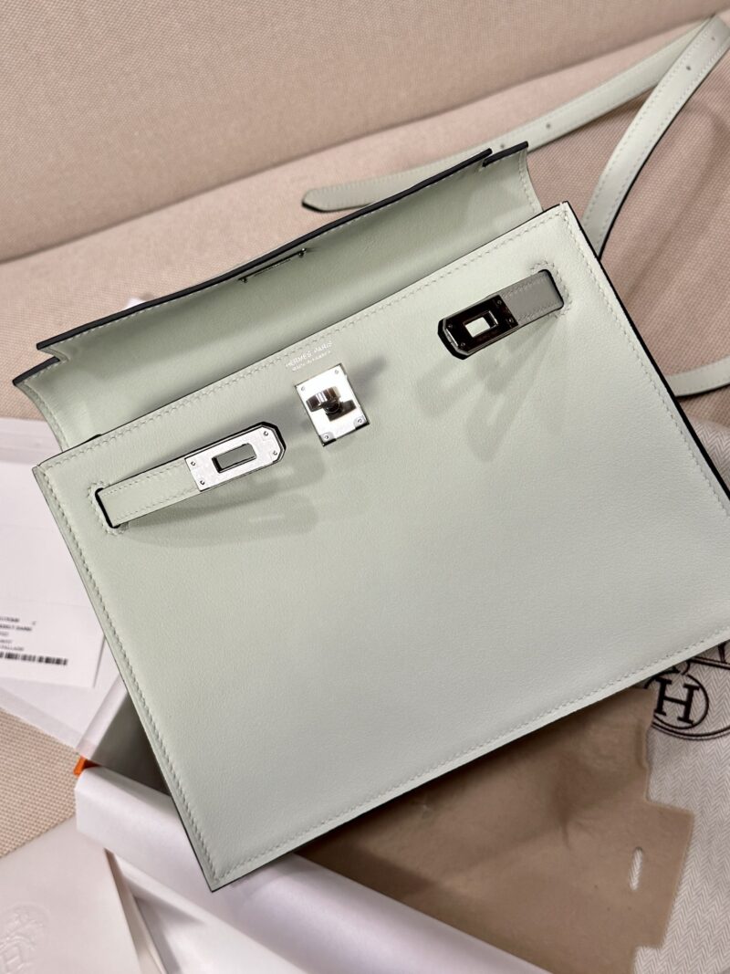 Hermès Kelly Danse 22 Swift Vert Fizz Silver Hardware - Image 4