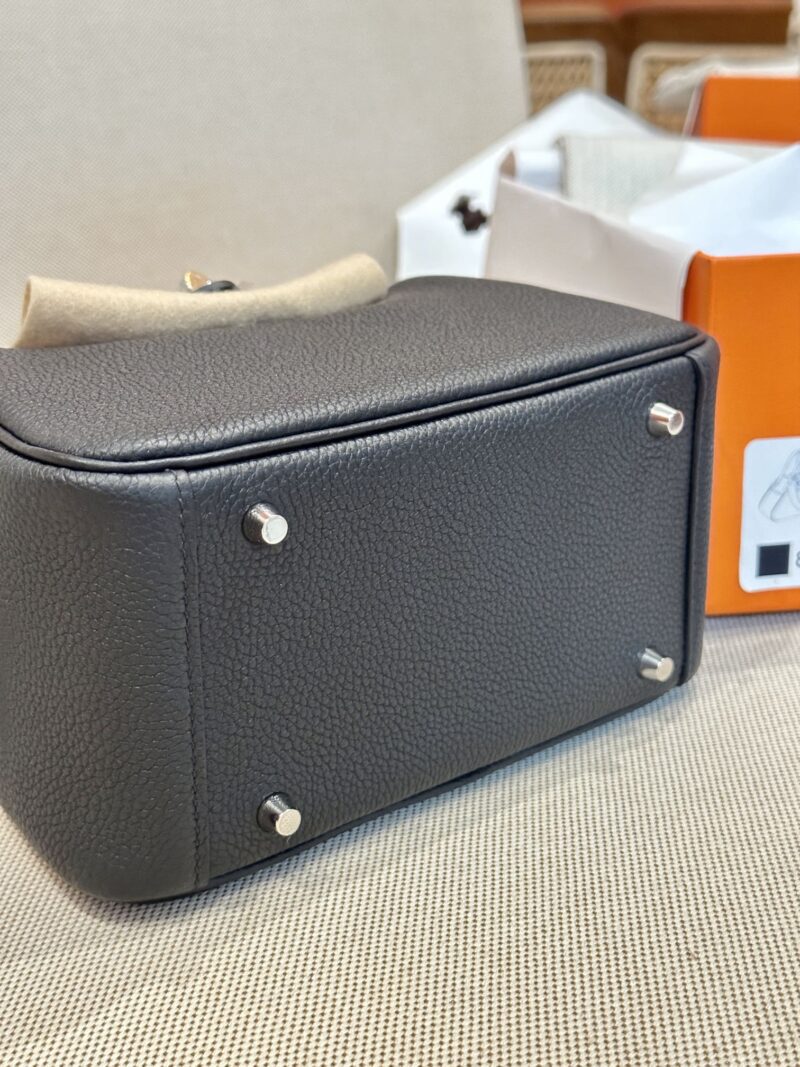 Hermès Mini Lindy 19 Togo Noir Silver Hardware - Image 10