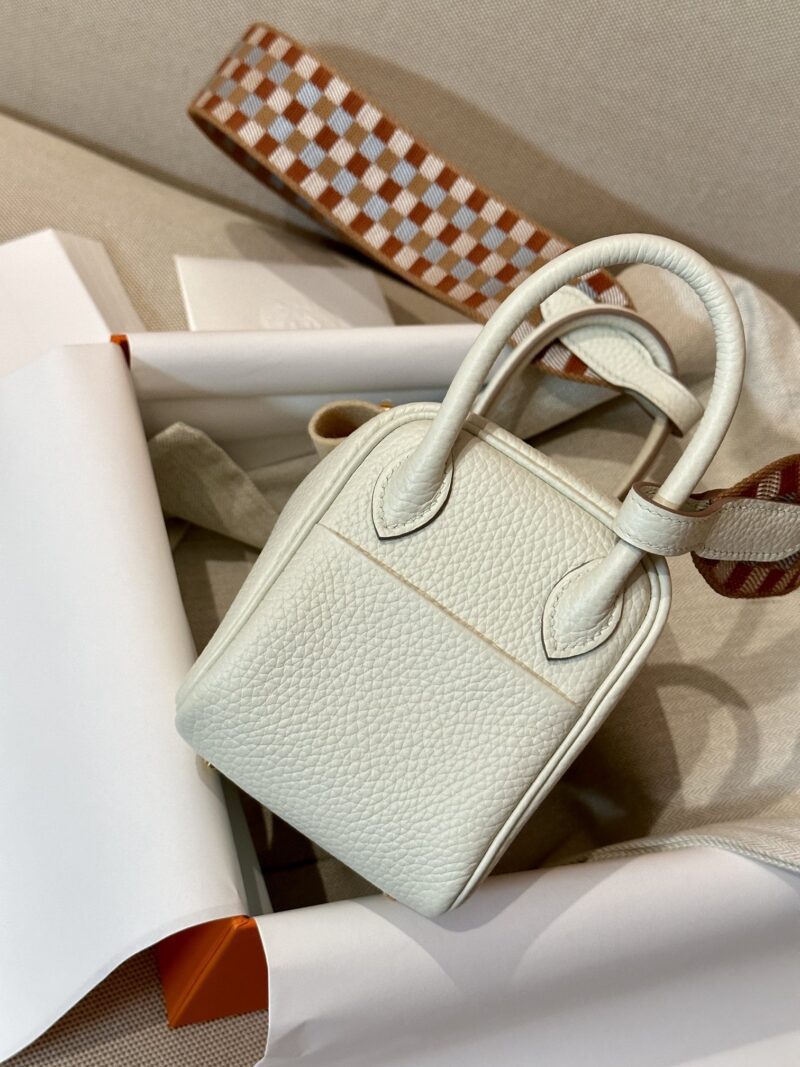 Hermès Mini Lindy 19 Taurillon Clemence Mushroom Gold Hardware