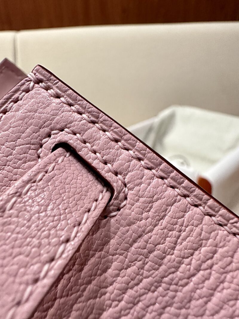 Hermès Mini Kelly 19 Chevre Rose Sakura Gold Hardware - Image 18