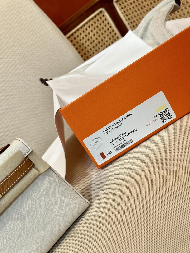 Hermès Mini Kelly 19 Epsom Craie & Gold Gold Hardware - Image 12