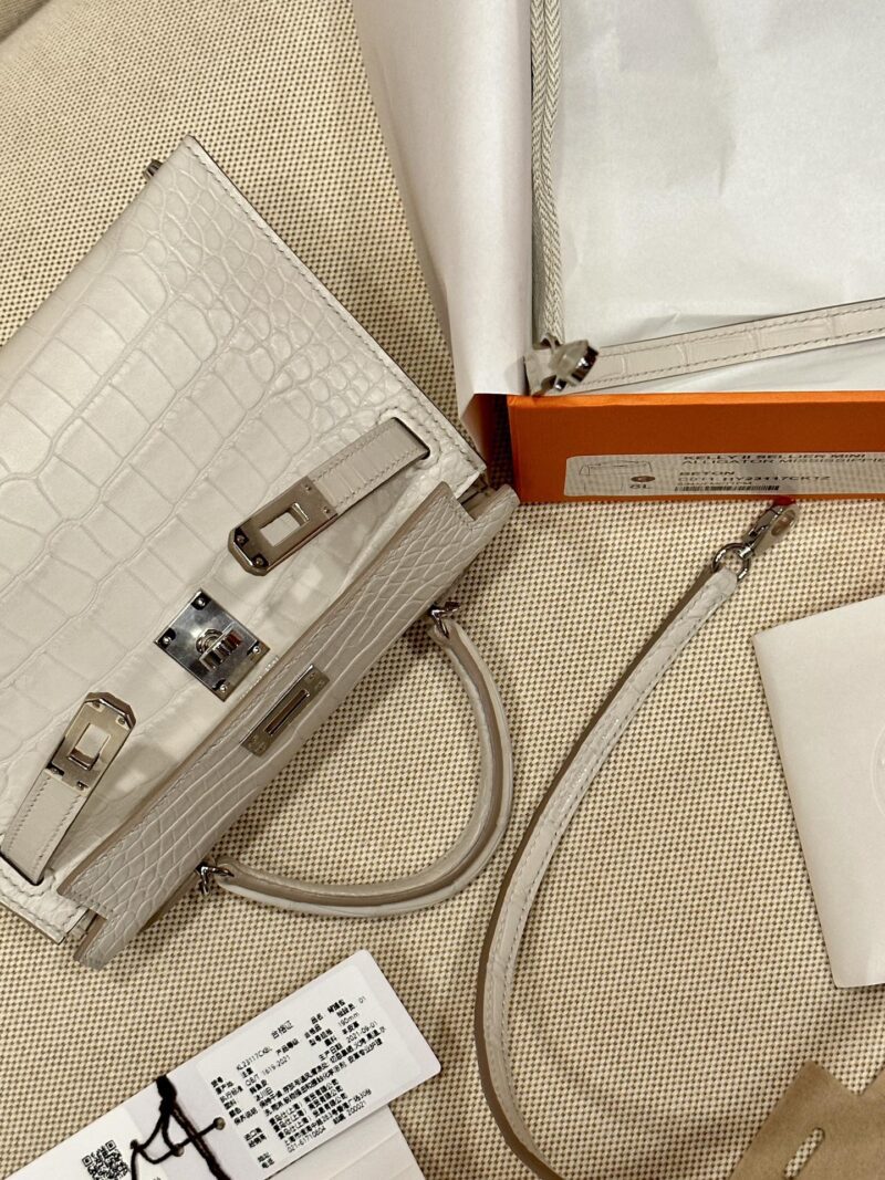 Hermès Mini Kelly Matte Alligator Beton Silver Hardware - Image 14
