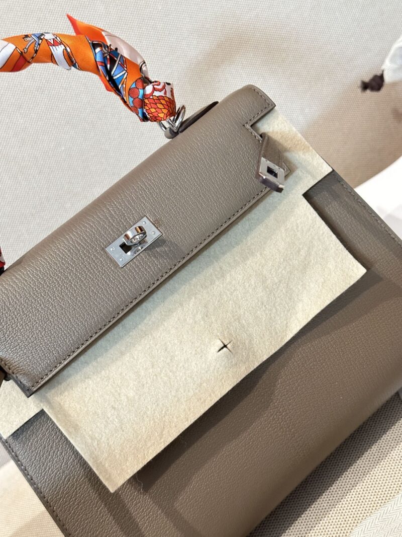 Hermès Kelly 25 Chevre Etoupe Silver Hardware - Image 9