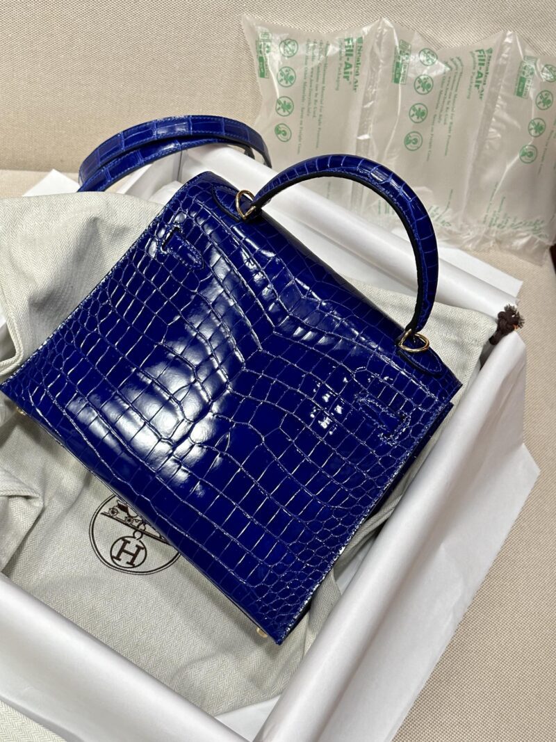 Hermès Kelly 25 Shiny Porosus Blue Electric Gold Hardware - Image 9