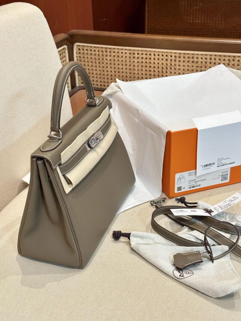 Hermès Kelly 28 Togo Etoupe, Silver Silver Hardware - Image 3