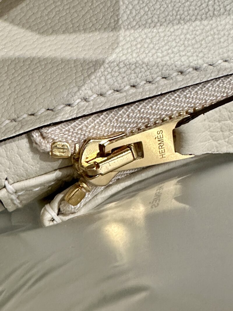 Hermès Birkin 30 Nata Togo Gold Hardware - Image 8
