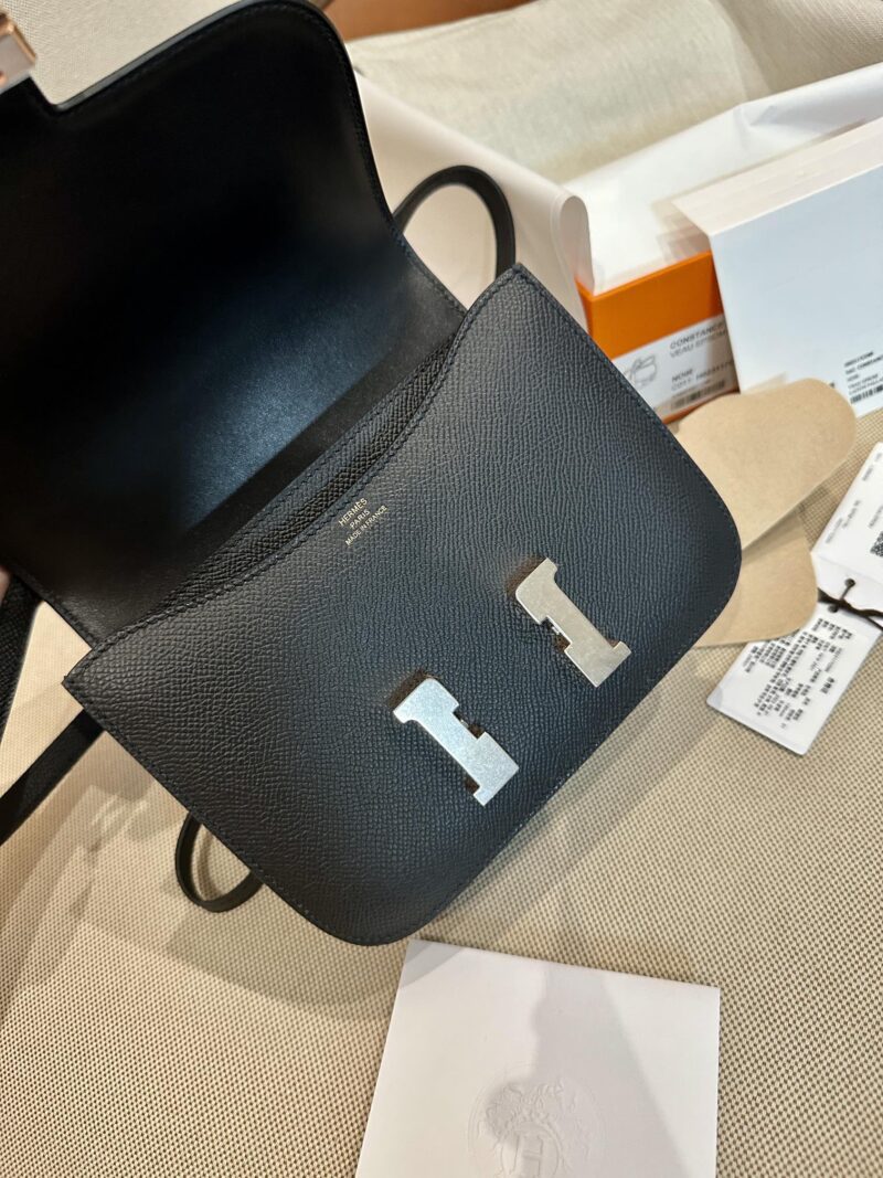 Hermès Constance 19 Noir, Rose Gold Epsom Gold Hardware - Image 5