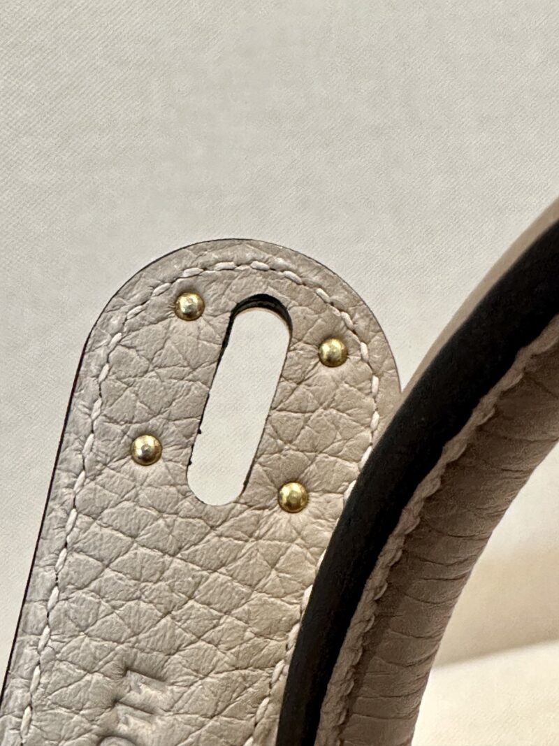 Hermès Lindy 26 Clemence Gris Tourterelle Gold Hardware - Image 14