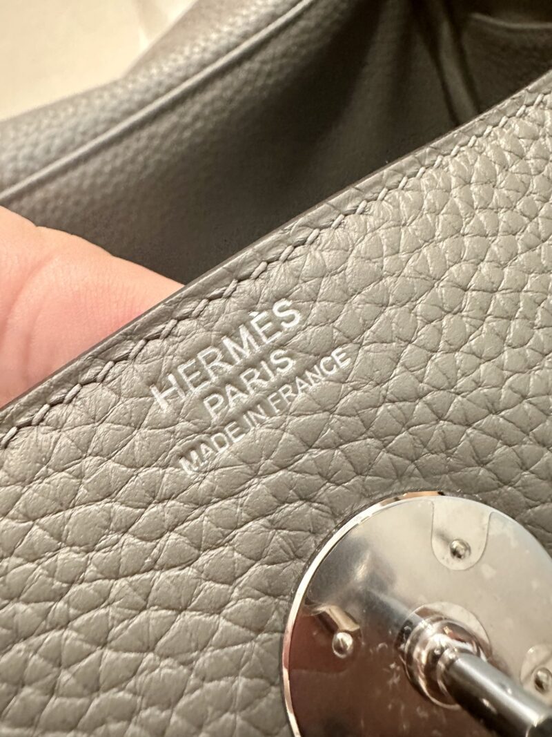 Hermès Lindy 26 Taurillon Clemence Gris Meyer Silver Hardware - Image 12