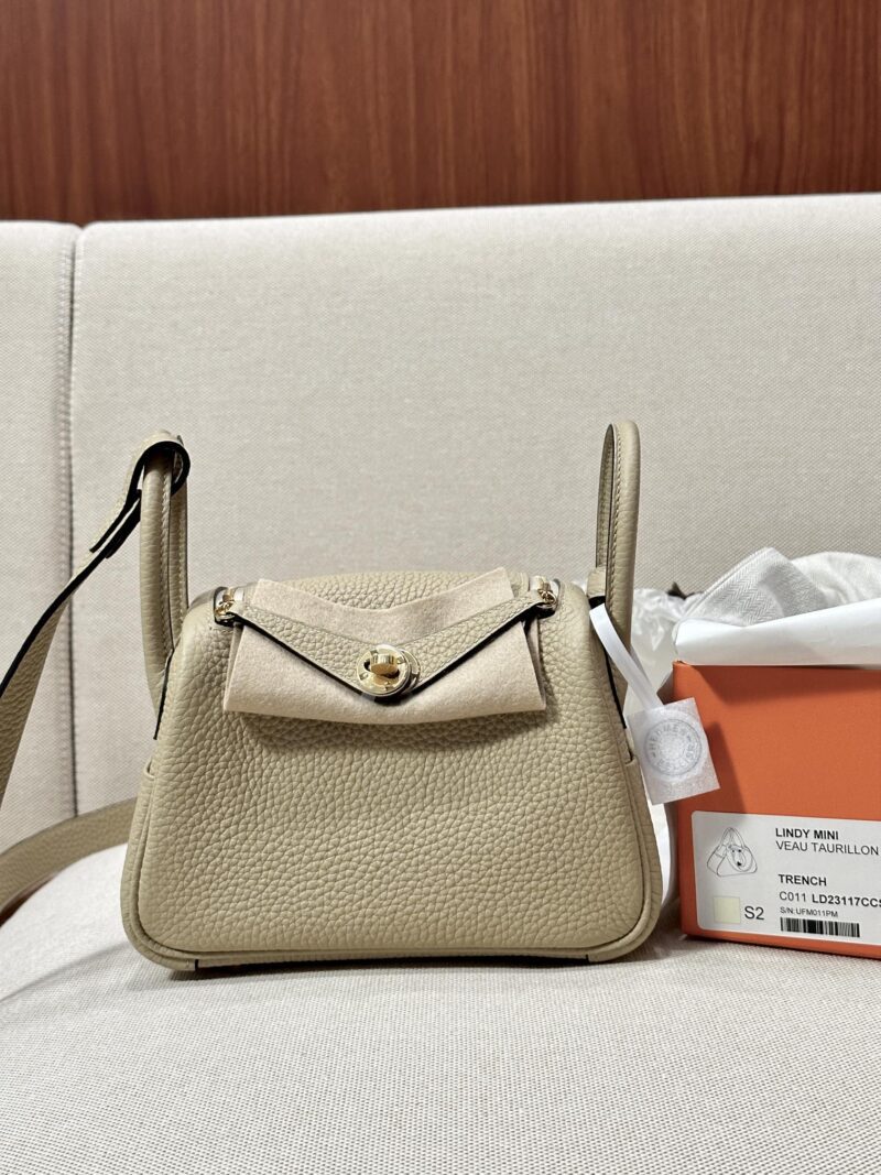 Hermès Mini Lindy 20 Taurillon Clemence Gris Trench Silver Hardware - Image 4