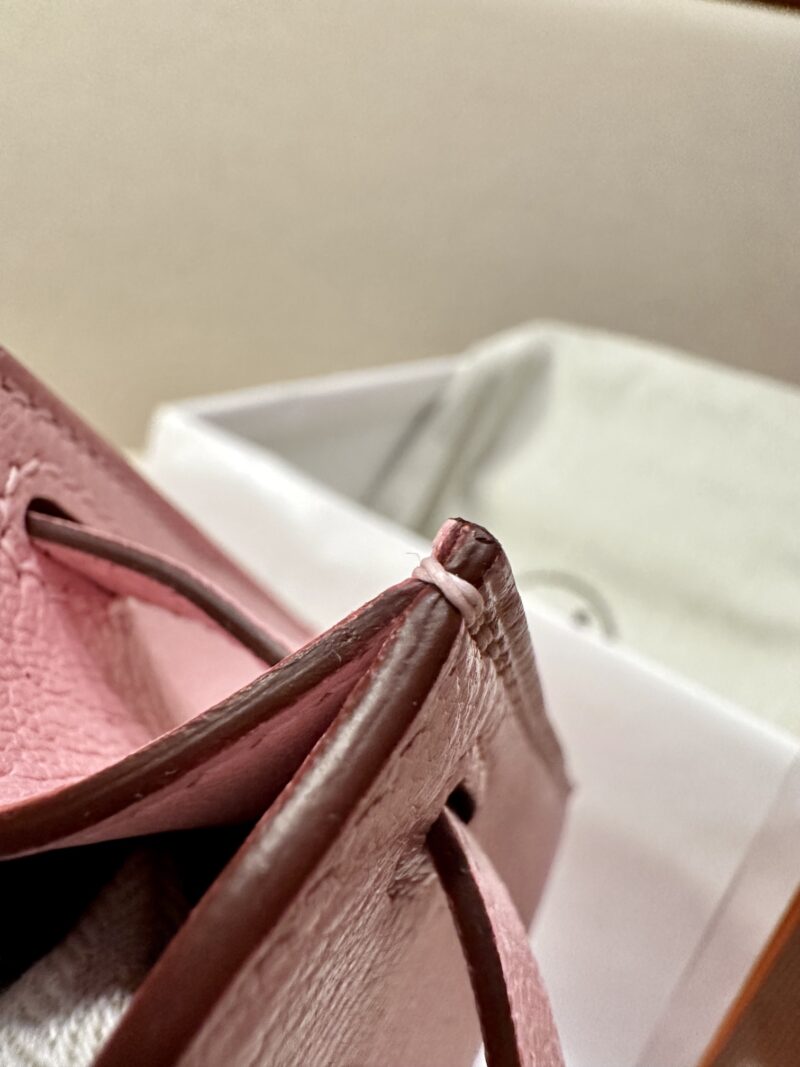 Hermès Mini Kelly 19 Chevre Rose Sakura Gold Hardware - Image 25