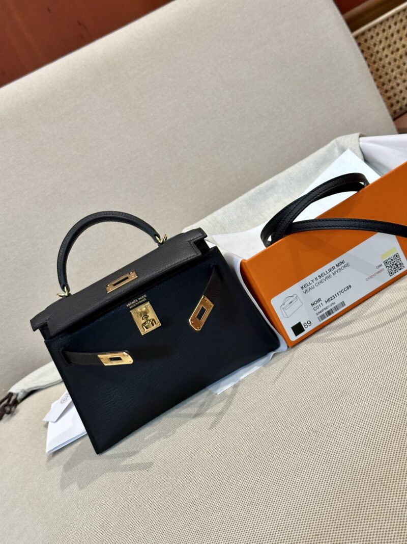 Hermès Mini Kelly Chevre Noir Gold Hardware - Image 2