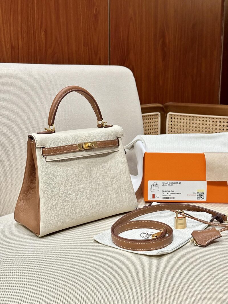 Hermès Kelly 25 Togo Craie, Gold Gold Hardware - Image 3