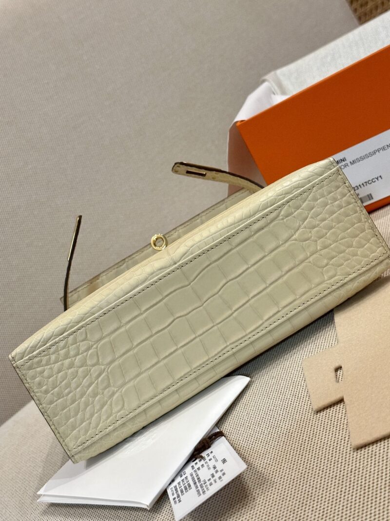 Hermès Kelly Pochette Vallina Matte Crocodile Gold Hardware