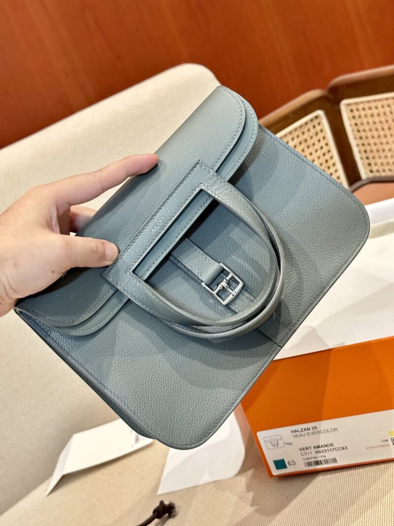 Hermès Halzan 25 Evercolor Vert Amande Gold Hardware - Image 4